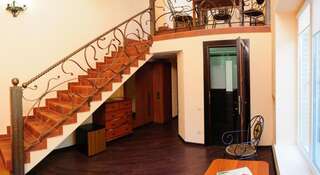 Гостиница Pervy Dohodny Dom Hotel Кисловодск Двухуровневый люкс-2